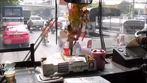 Thailand ประเทศไทย, Bangkok กรุงเทพมหานคร - taking an old No 8 bus - 2015-03