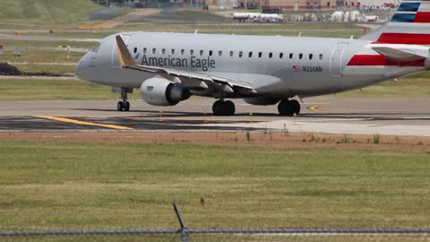 Envoy Air Embraer 170/175 Departing St Louis Lambert Intl - STL