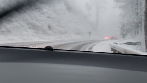 How to drive in the Christmas Eve snow gatlinburg to Knoxville