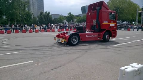 Truck Festival Bucharest 2015-Daf ATI and BMW E36 Drifting like a boss