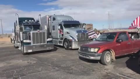 Freedom Convoy USA - Adelanto, CA - LOTS of trucks & LOTS of people getting ready to roll towards Washington DC!