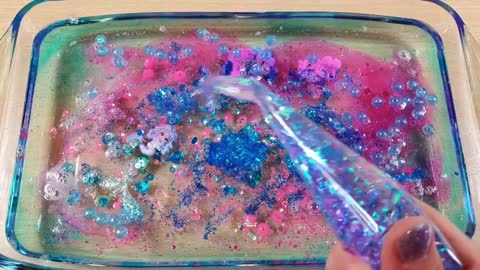 Making glitter clear Slime with Piping Bags