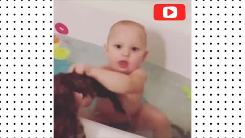 FUNNY BABIES Bath Time Moments