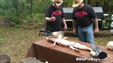 Making grilled alligator dishes - Discover America