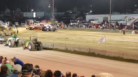 Truck and Tractor Pull Super Modified (Coshocton Ohio)