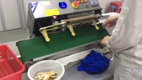 Bags sealing machine semi automatic