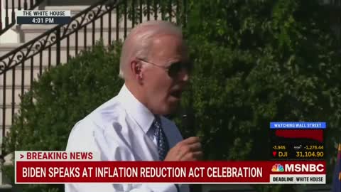 Biden screams like a MANIAC as everyone tries to decipher his speech