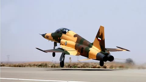 BREAKING NEWS Iran’s new fighter jet is actually a US plane from the 1970s Military experts say