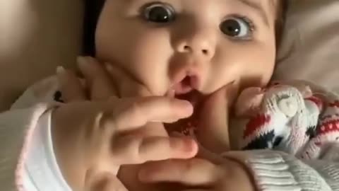 HILARIOUS ADORABLE BABIES - Funny Baby Videos 007