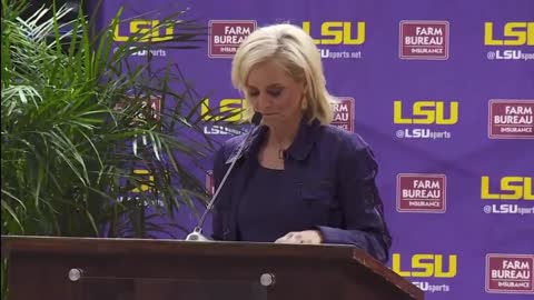 LSU Woman's Basketball Coach Kim Mulkey "Imma Take This D*mn Mask Off Cause I Have A Lot To Say"