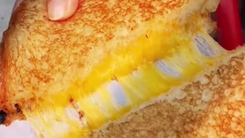 Melted grilled cheese