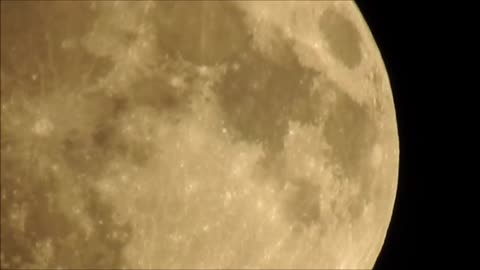 Nikon P900 to the Moon!