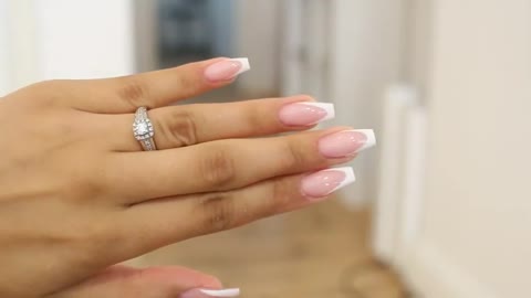 THE EASIEST FRENCH MANICURE