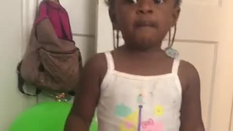 Sassy one-year-old girl tells mom off in hilarious fashion