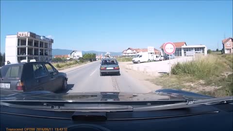 Idiot Taxi Driver in Kosovo