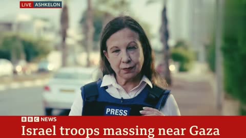 Israel troops Massing near gaza in war on hamas.