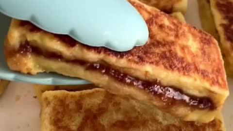 Would you try these s’mores stuffed french toast sticks?