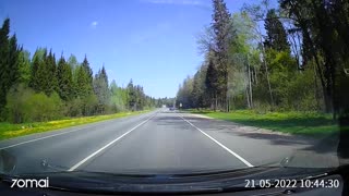 Heavy Braking After Overtaking Causes Accident