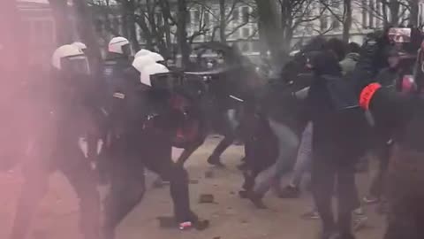 Protest against strict Covid mandates in Brussels devolved into violent rioting
