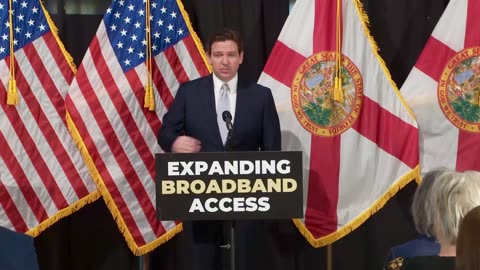 Ron DeSantis reacts to stunned CNN hosts over Florida's laws
