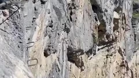 Insane Cliff Hiking in Interlaken, Switzerland