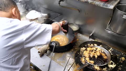 Top Level Chinese Wok Skills! Endless Orders of Yakisoba Sauce and Fried Rice