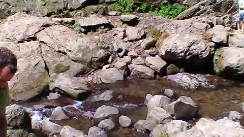 Mahutznesi Waterfall