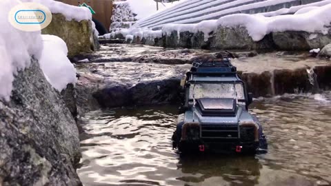#27 Traxxas TRX4 Defender snow&valley trail(water) Rc car