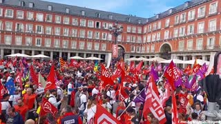 45,000 Disgruntled Spaniards Demonstrate Against Rising Inflation