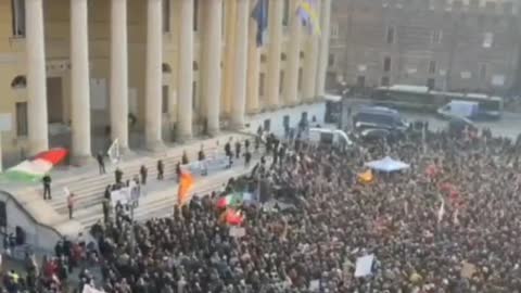 Verona, Italy - Rally for freedom, against medical tyranny & mandatory covid jabs