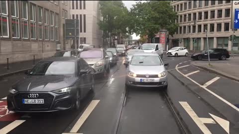 Mitfahrt durch die Schleife Graf Adolf Platz