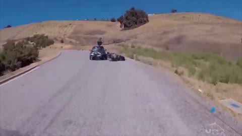 Dash Cam Car Crash 😱😨 😰 😥
