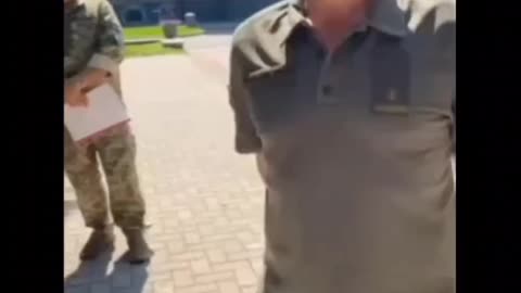 In Poltava a local brave man resisted mobilization and confronted the Ukrainian recruitment officers