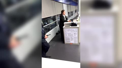 Passengers Scream at United Airlines Rep after Company Ditches Them at O’Hare Airport