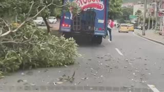 La pericia de un conductor evitó una tragedia, la mañana de este jueves en Bucaramanga