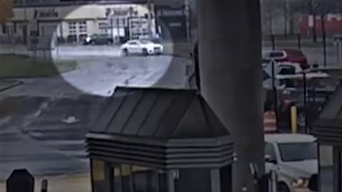 Surveillance video of Niagara Falls, NY vehicle explosion CCTV US Canada border