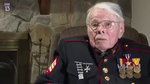 🇺🇸 100-jähriger US-Marineveteran bricht weinend zusammen