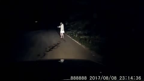 Scary Ghost Women Caught On Camera/ Scary Ghost Women Caught On Dashcam At Night.