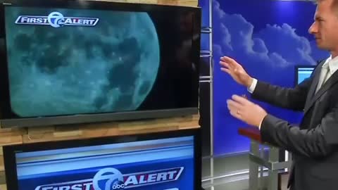 Meteorologist spots a UFO on live stream