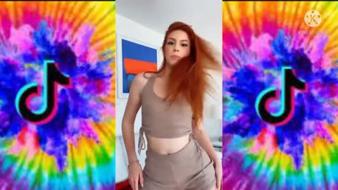 The 3st video of sexy girl dancing and showing titty +18 tiktok kwai