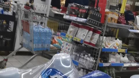 Al supermercato senza mascherina