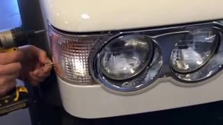 Changing Headlight on Volvo VHD