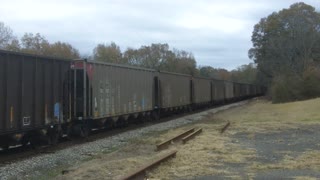 BNSF train at Flora, Mississippi