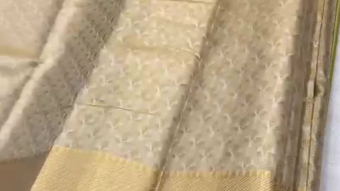 10470 tissue silk zari weaving