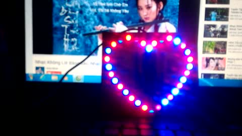 Heart 32 light blue led.