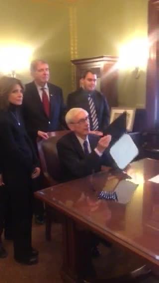 Evers signs mandatory sentence bill for OWI homicides