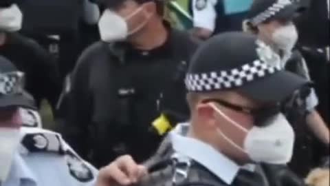 Peaceful Covid Protest in Australia Turns Violent in Minutes by Police