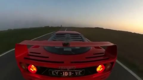 Ferrari F40 caught taking flight from the right angle ❤