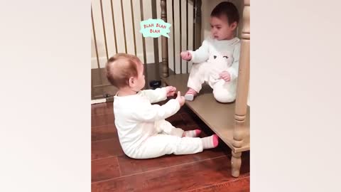 twin baby funny fighting