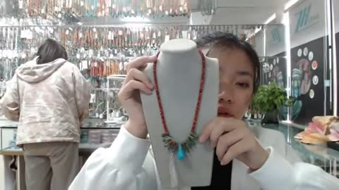 20231204-03 White heishi tube beads andBlue Amazonite with Spiny Oyster pendant necklace